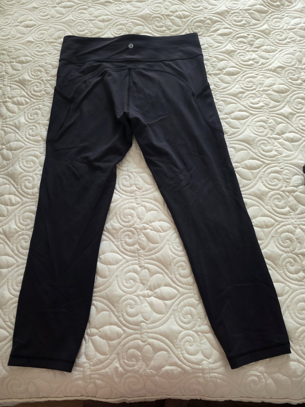 Lululemon Black Cropped Yoga Leggings